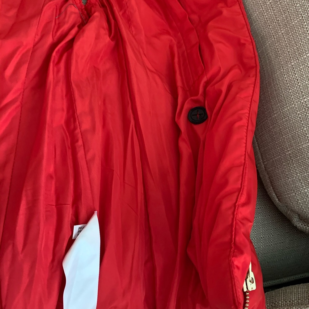 Vest - Picture 4 of 4